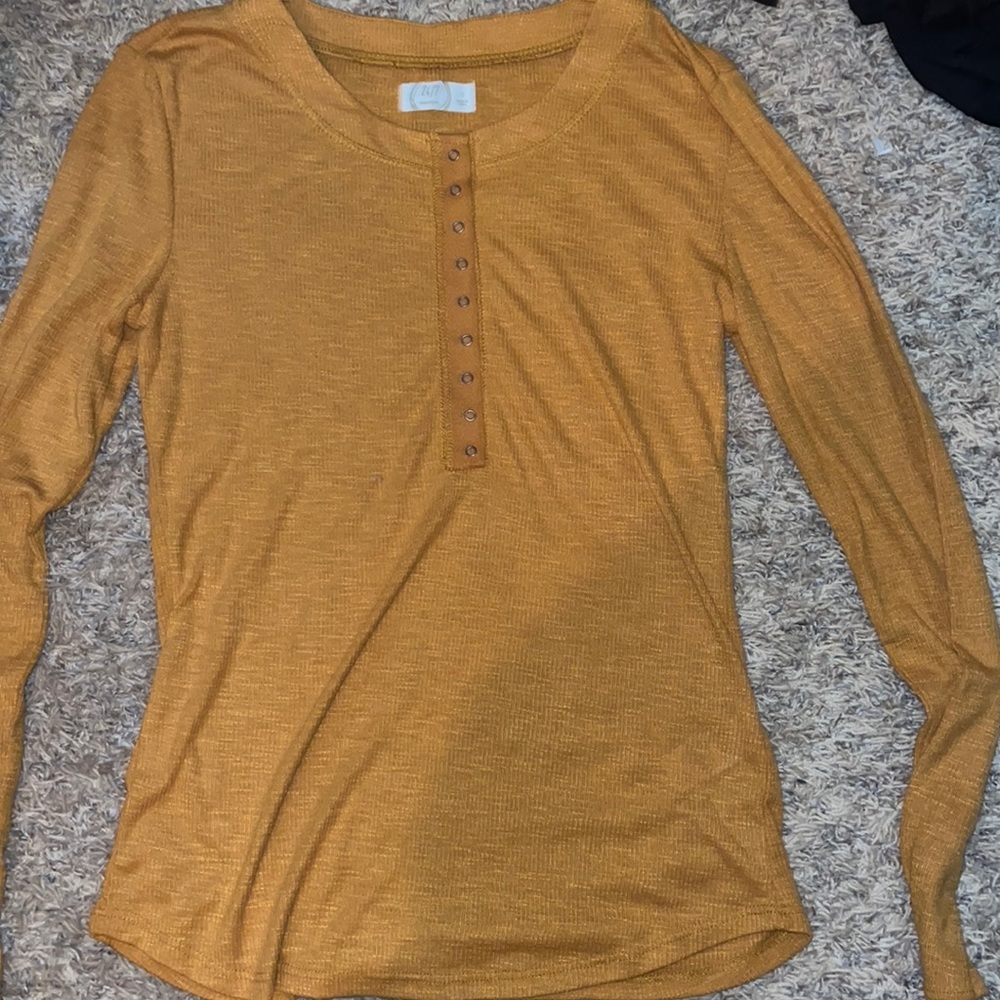 Maurice’s long sleeve button up shirt